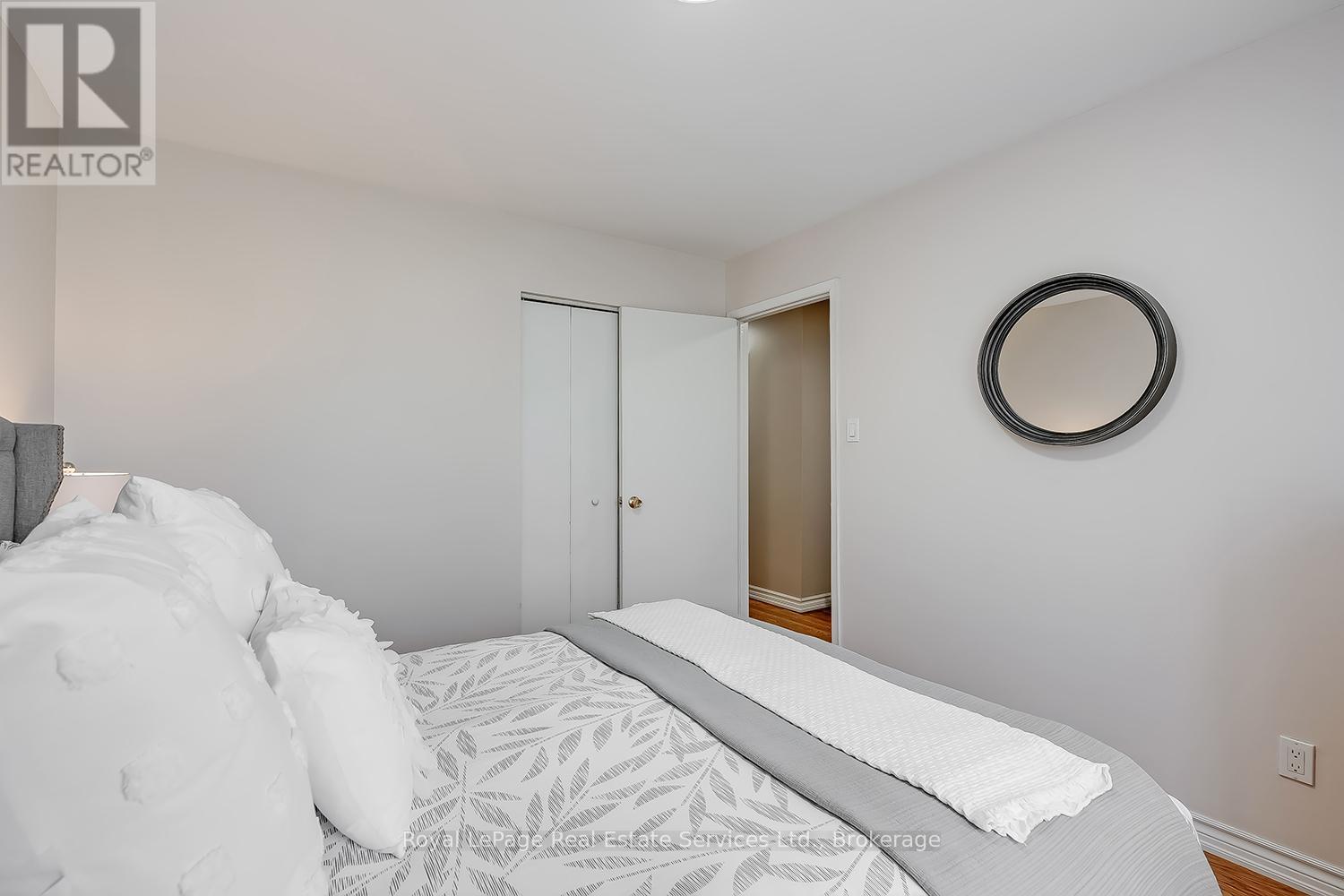 1573 Westminster Place, Burlington, Ontario  L7P 2B4 - Photo 17 - W13037834