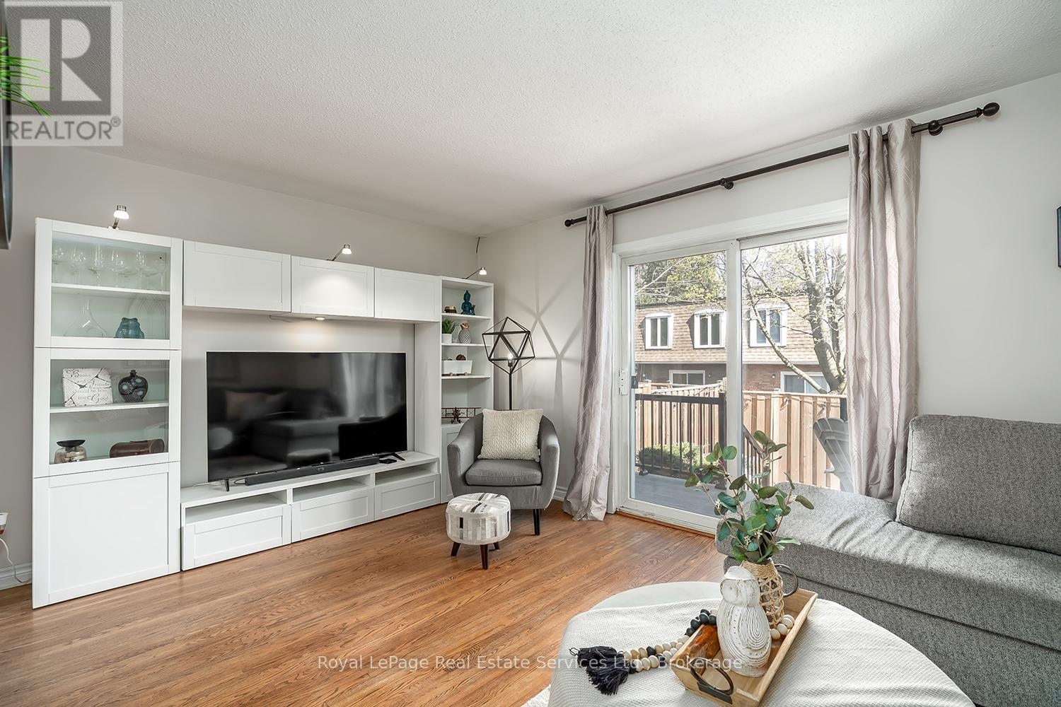 1573 Westminster Place, Burlington, Ontario  L7P 2B4 - Photo 3 - W13037834