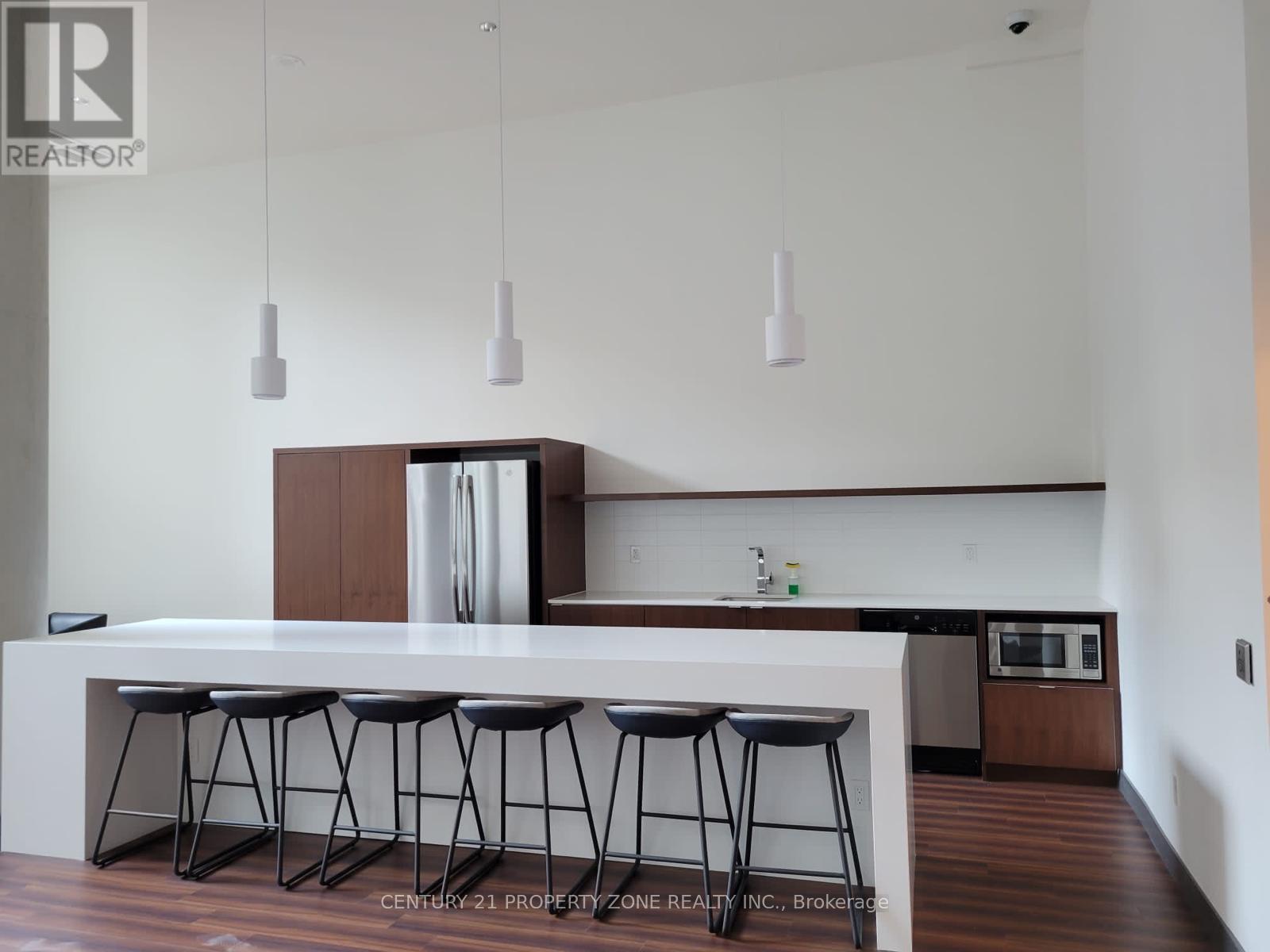 820 - 120 Varna Drive, Toronto, Ontario  M6A 0B3 - Photo 8 - C13015074