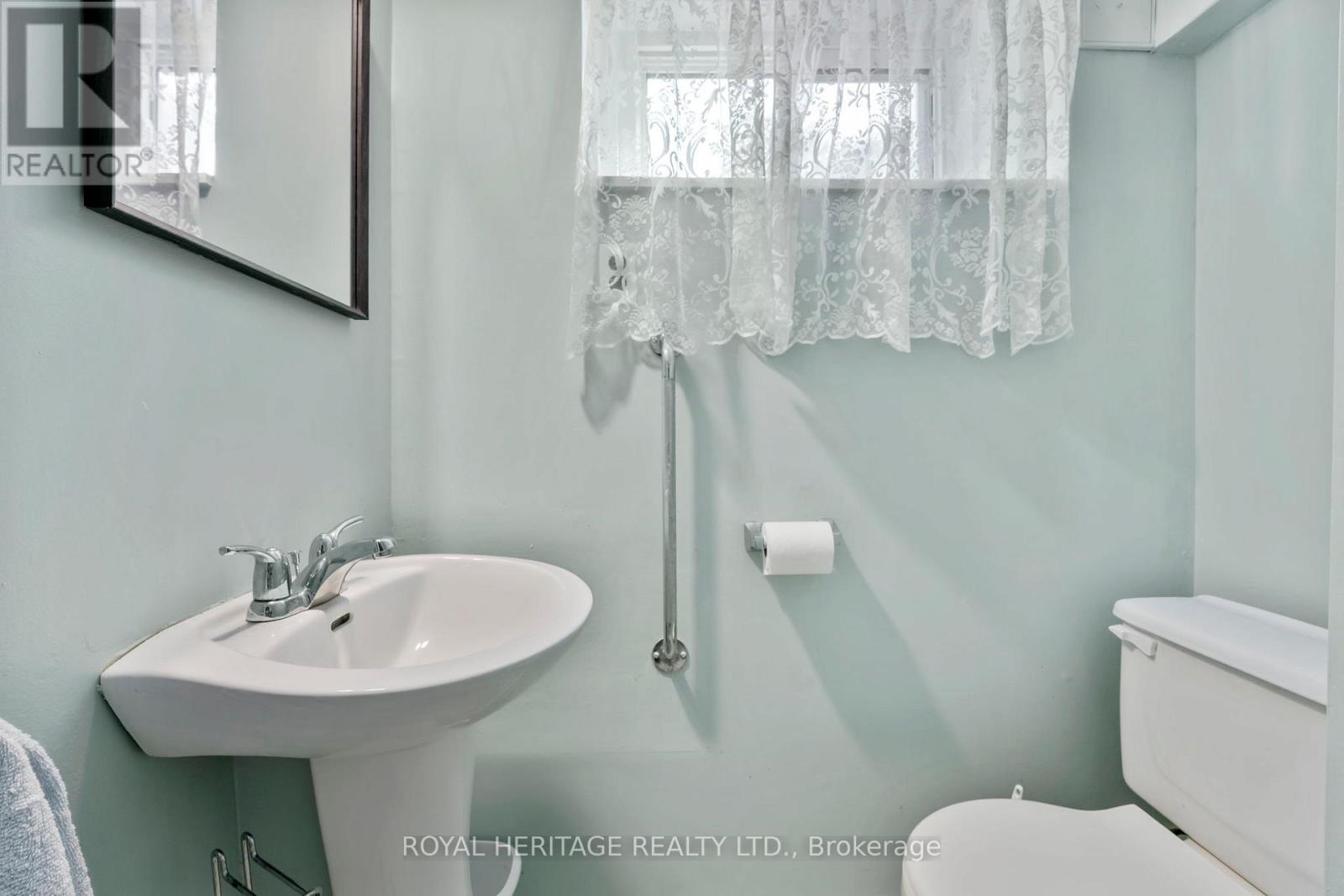 121 Tulloch Drive, Ajax, Ontario  L1S 2S7 - Photo 25 - E12962680