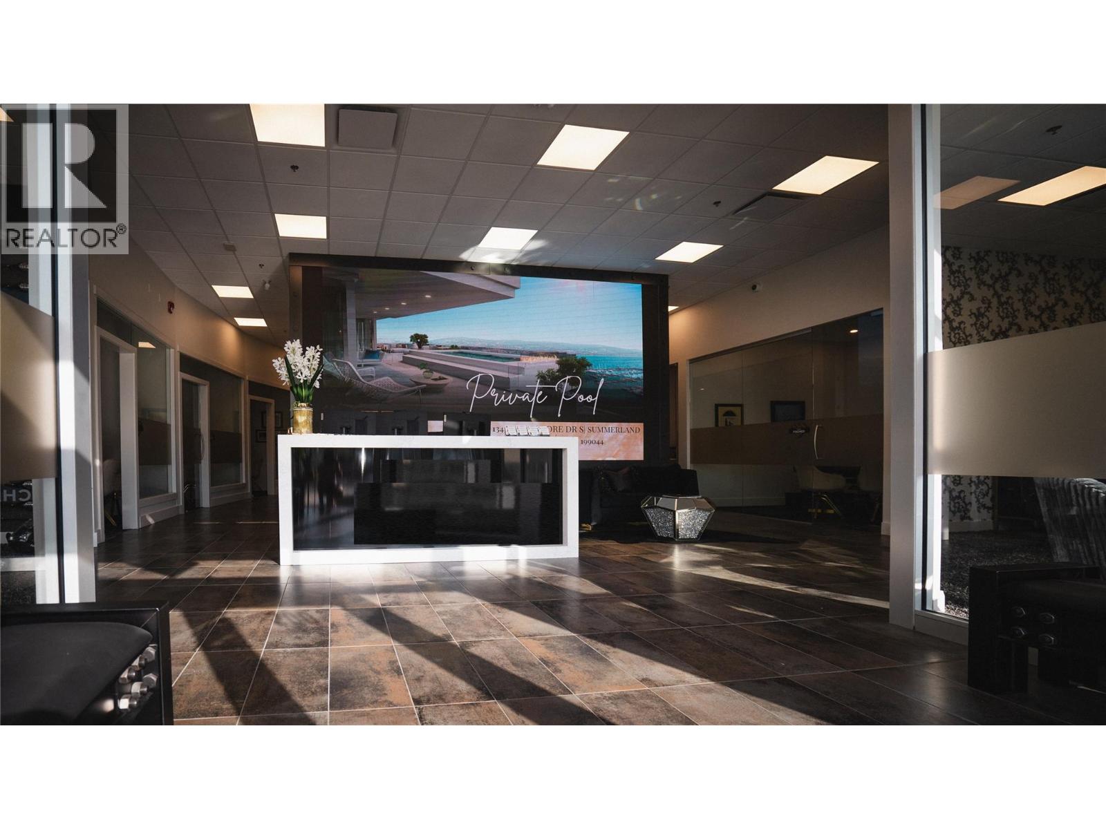 525 97 S Highway Unit# 200, West Kelowna, British Columbia  V1Z 4C9 - Photo 2 - 10384666