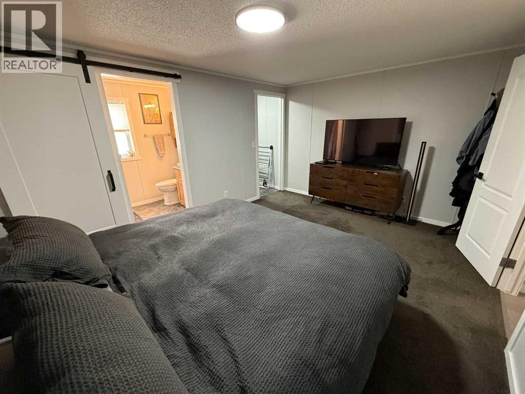 113 Litke Cove, Hinton, Alberta  T7V 1A7 - Photo 8 - A2303635