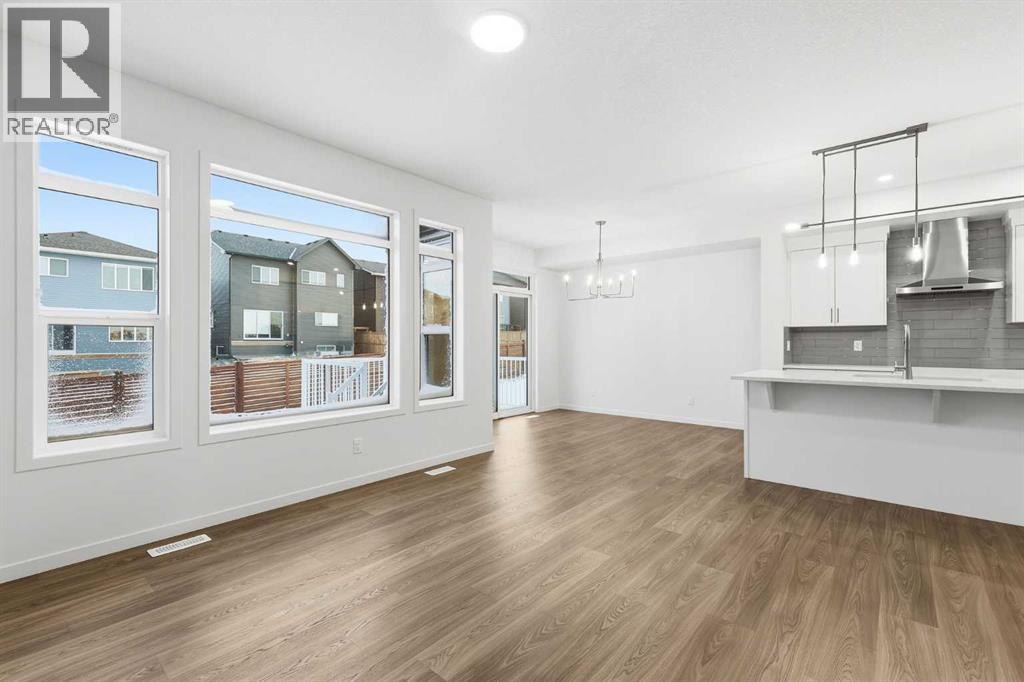 72 Calhoun Rise NE, Calgary, Alberta  T3P 2P5 - Photo 4 - A2275890