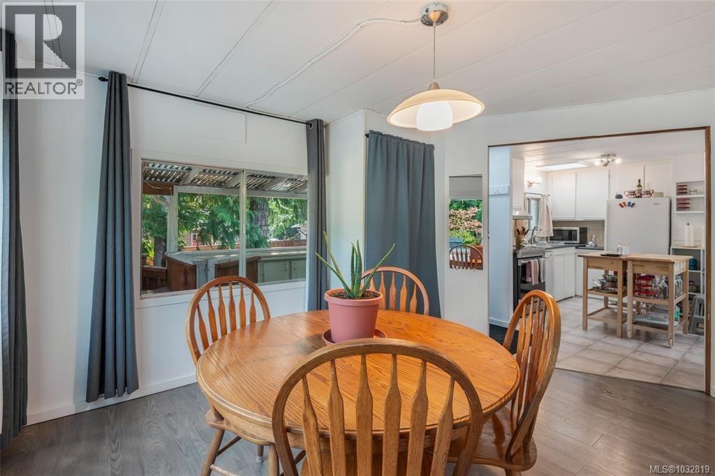 1520 King Rd, Qualicum Beach, British Columbia  V9K 2A8 - Photo 7 - 1032819