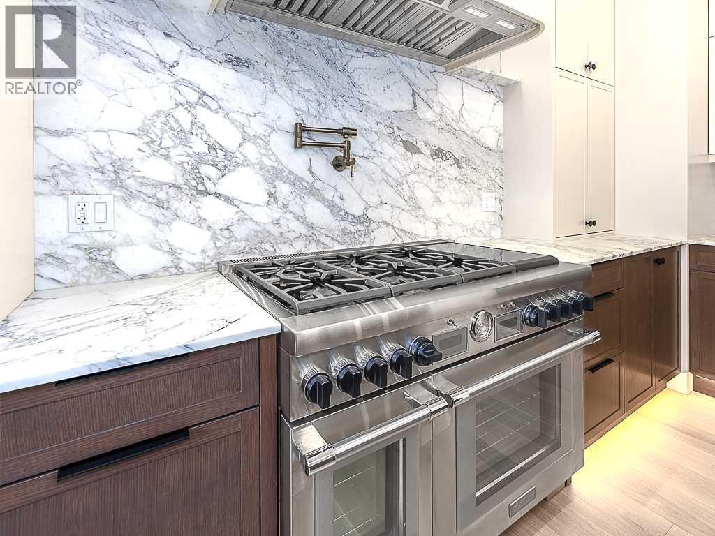 15 42 Street SW, Calgary, Alberta  T3C 1Y2 - Photo 9 - A2276766