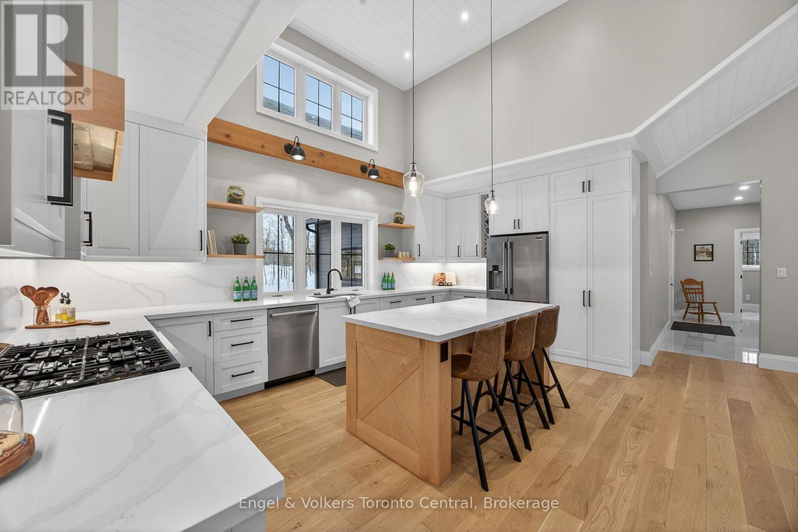 1107 Xavier Street, Gravenhurst, Ontario  P0E 1G0 - Photo 3 - X13037886