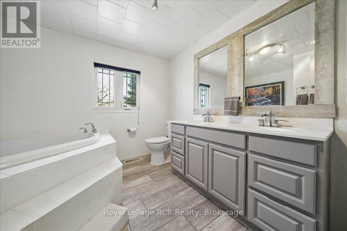 717906 6 Highway, Georgian Bluffs, Ontario  N4K 5N7 - Photo 18 - X13037982