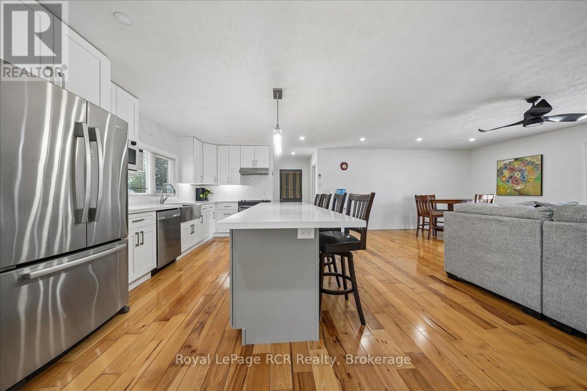 717906 6 Highway, Georgian Bluffs, Ontario  N4K 5N7 - Photo 7 - X13037982