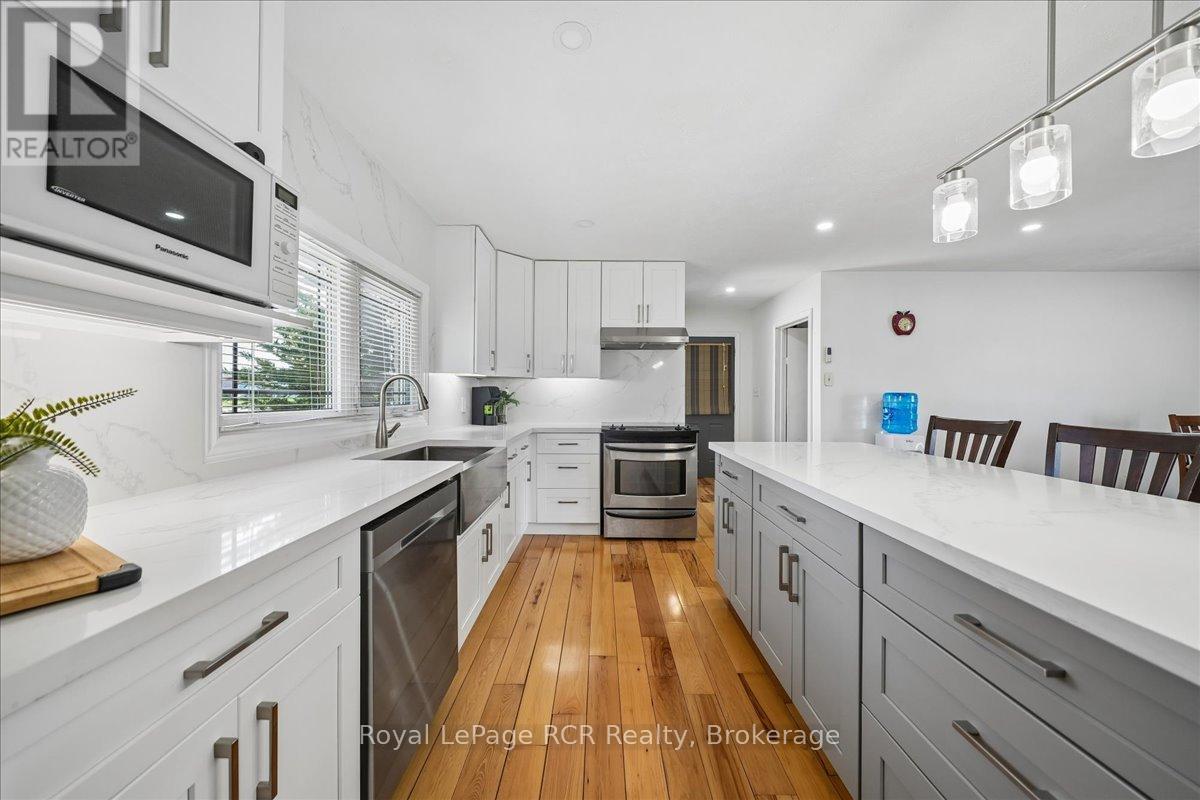 717906 6 Highway, Georgian Bluffs, Ontario  N4K 5N7 - Photo 8 - X13037982