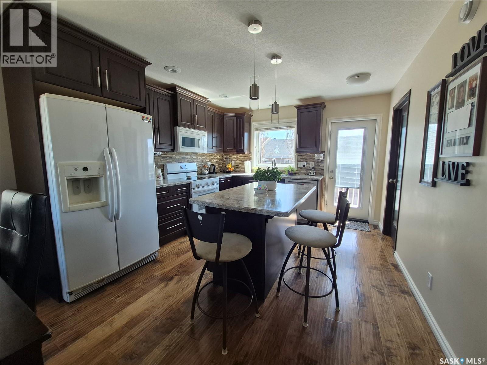 816 Battleford Trail, Swift Current, Saskatchewan  S9H 5R1 - Photo 8 - SK033499