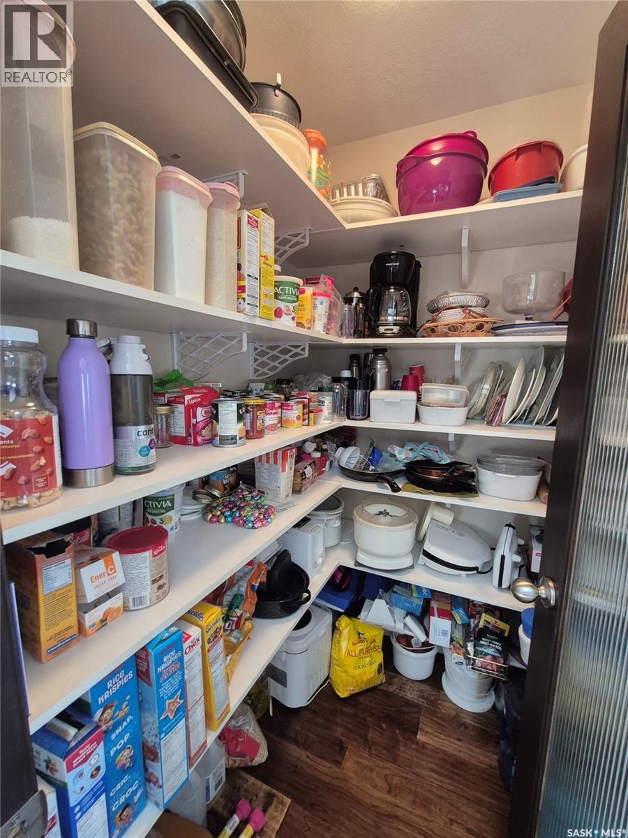 816 Battleford Trail, Swift Current, Saskatchewan  S9H 5R1 - Photo 10 - SK033499