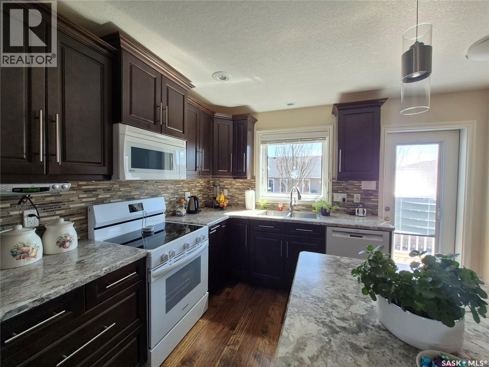 816 Battleford Trail, Swift Current, Saskatchewan  S9H 5R1 - Photo 12 - SK033499