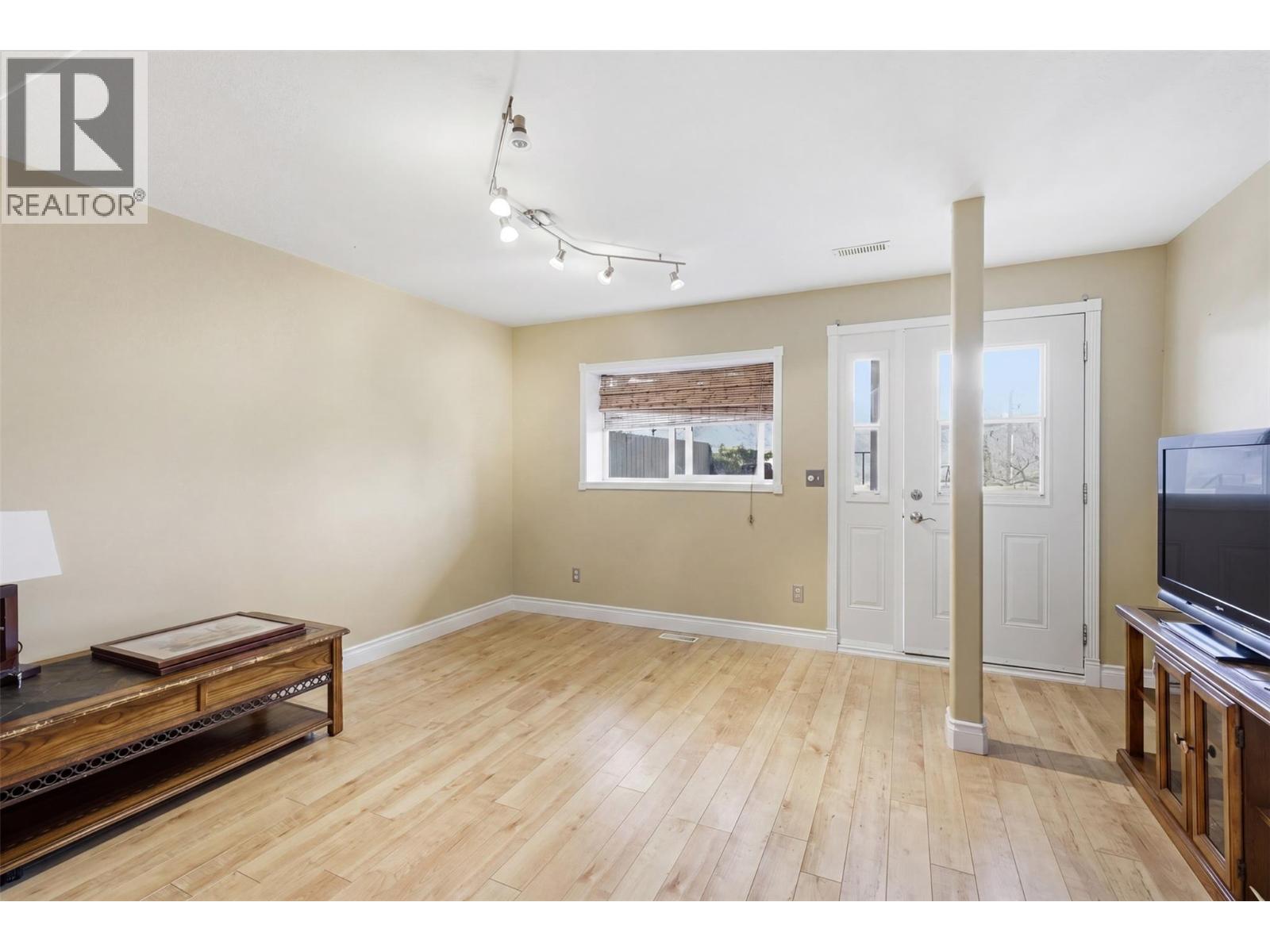 4948 Woodland Court, Kamloops, British Columbia  V2C 6V5 - Photo 23 - 10384490