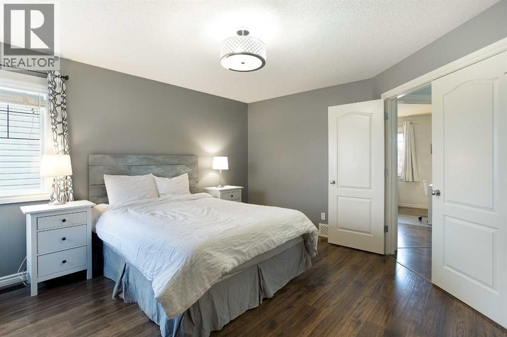 2832 Coopers Manor SW, Airdrie, Alberta  T4B 3J7 - Photo 20 - A2291220