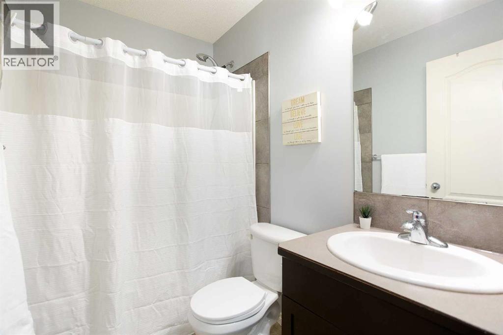 2832 Coopers Manor SW, Airdrie, Alberta  T4B 3J7 - Photo 28 - A2291220