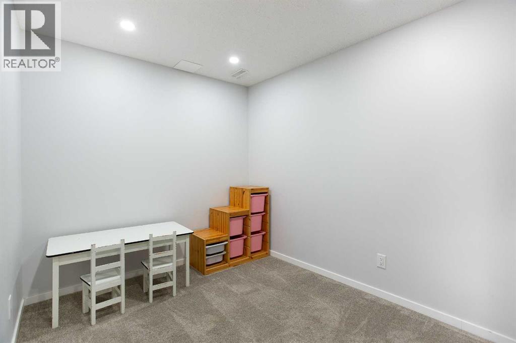 2832 Coopers Manor SW, Airdrie, Alberta  T4B 3J7 - Photo 34 - A2291220