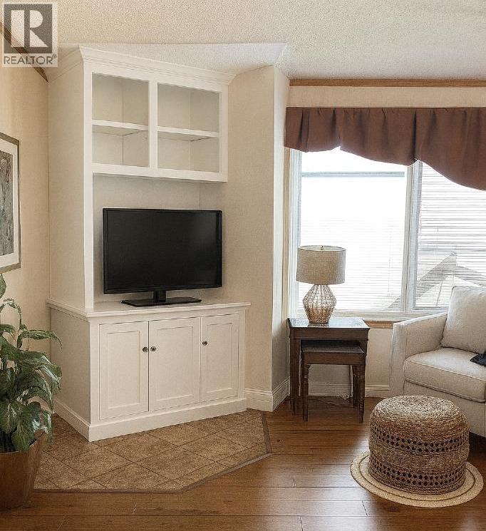 6, 6724 17 Avenue Se, Calgary, Alberta  T2A 0W5 - Photo 3 - A2291323