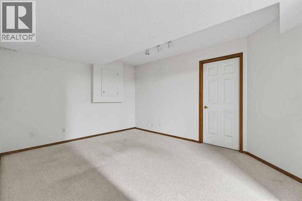 35 Douglasview Park Se, Calgary, Alberta  T2Z 2R9 - Photo 36 - A2304544