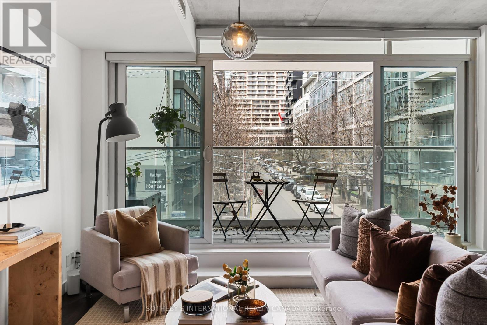 302 - 75 Portland Street, Toronto, Ontario  M5V 2M9 - Photo 2 - C13036430