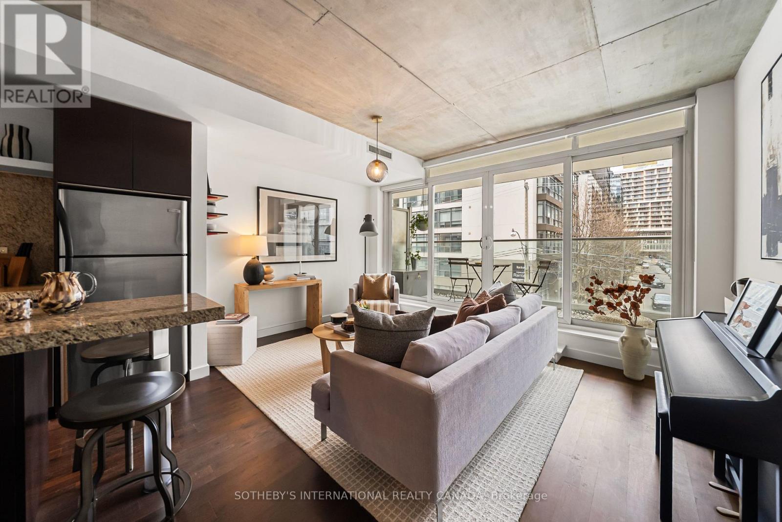 302 - 75 Portland Street, Toronto, Ontario  M5V 2M9 - Photo 9 - C13036430