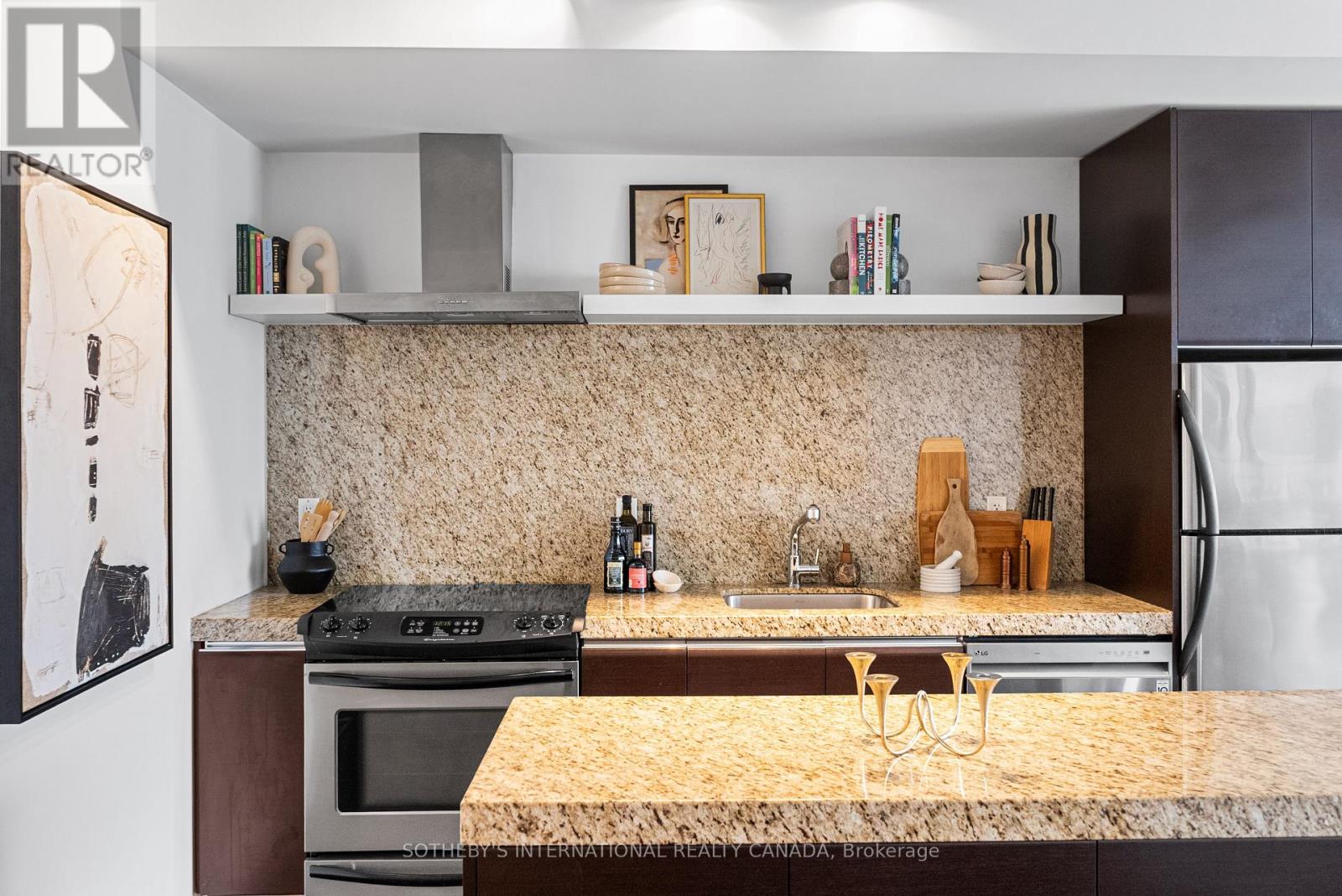 302 - 75 Portland Street, Toronto, Ontario  M5V 2M9 - Photo 5 - C13036430