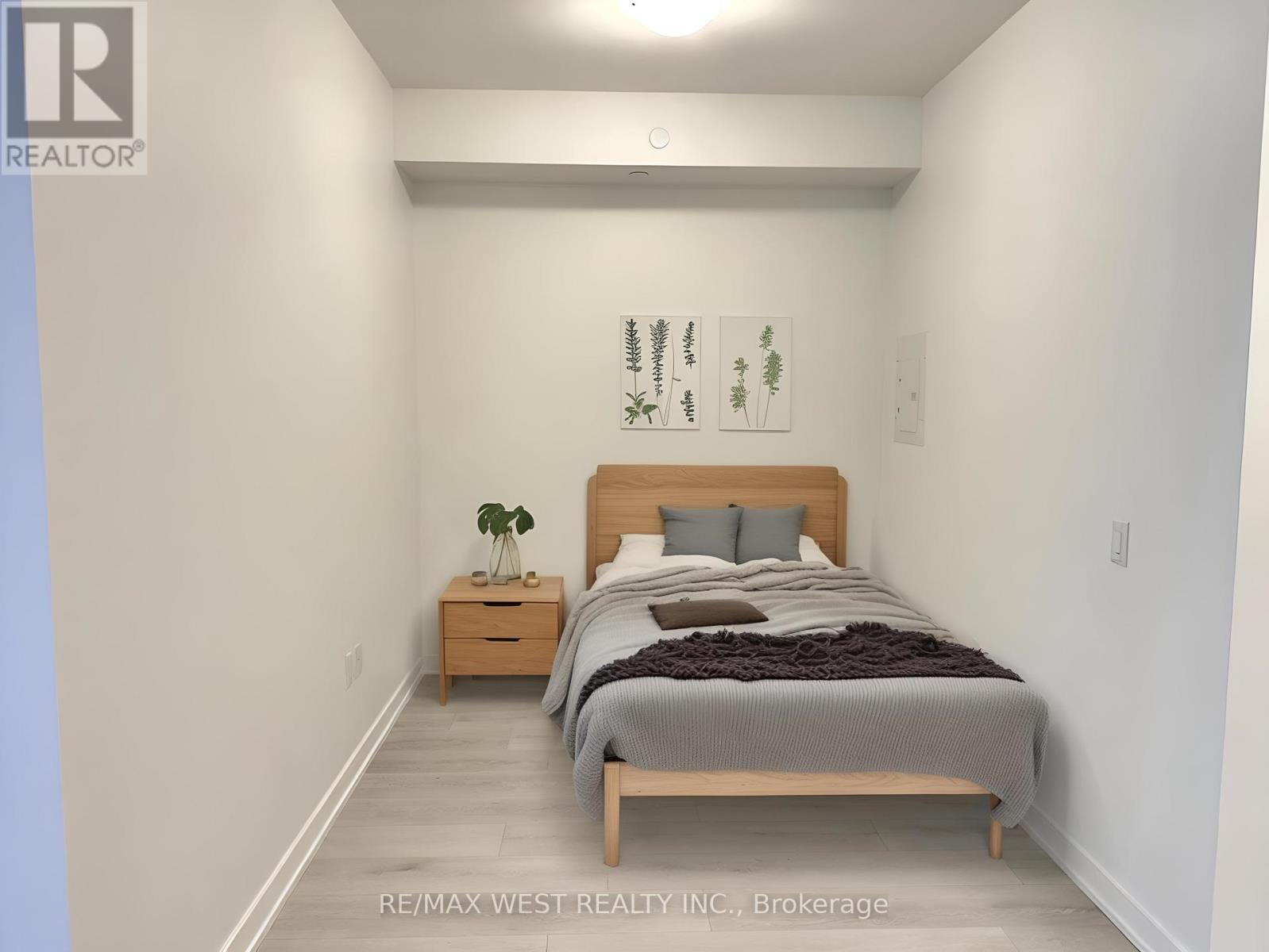 2105 - 28 Freeland Street, Toronto, Ontario  M5E 1L7 - Photo 3 - C13037104