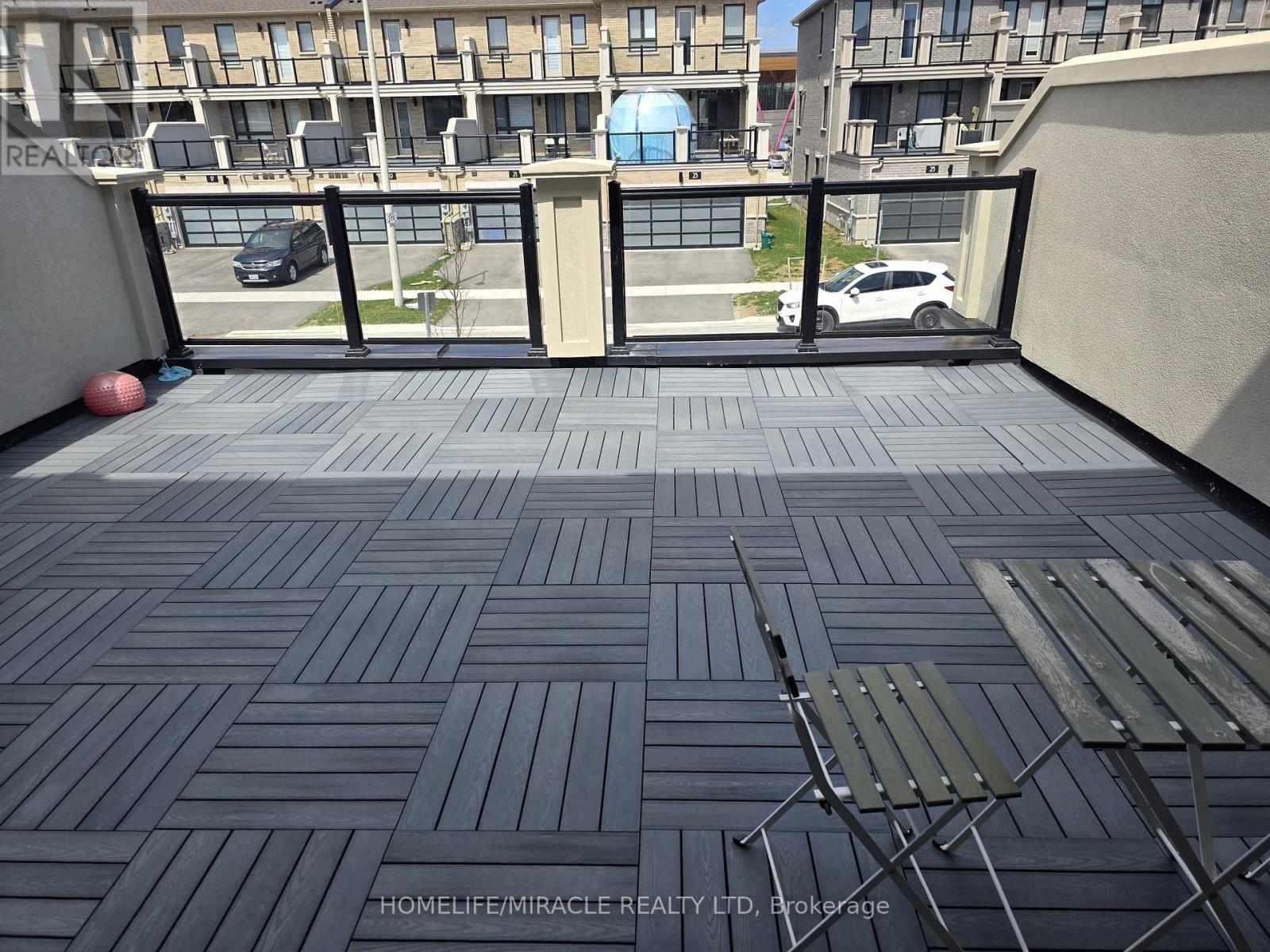 94 Robert Eaton Avenue, Markham, Ontario  L3S 0G1 - Photo 2 - N13033274