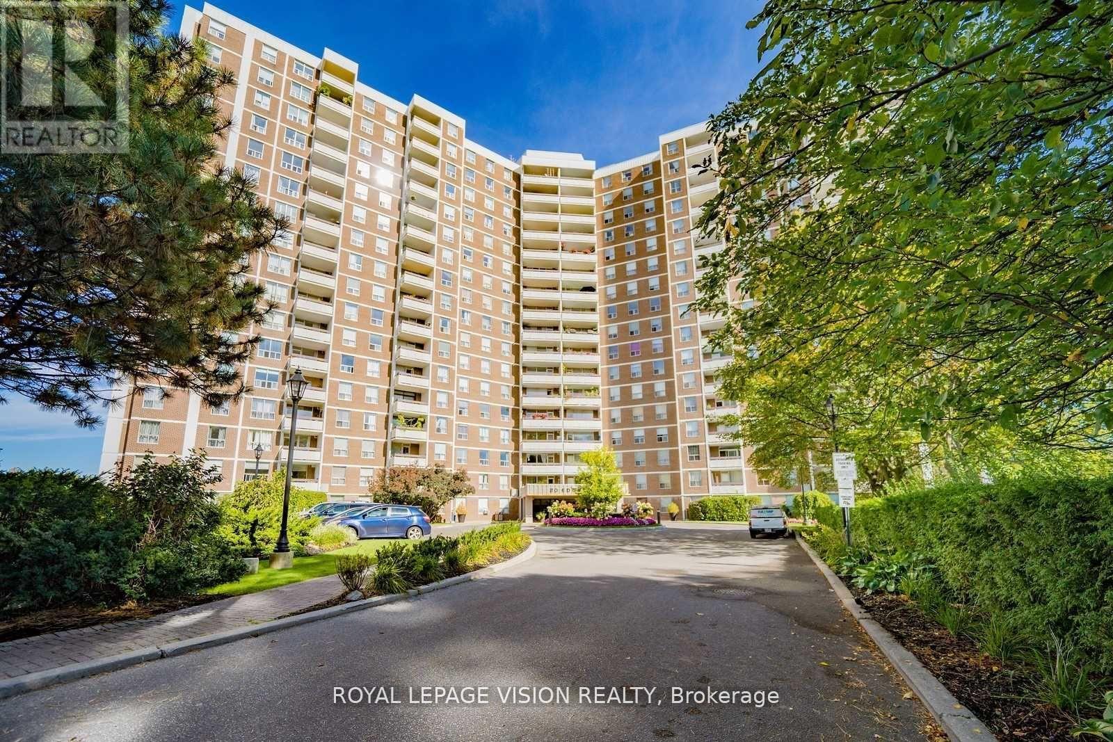 1202 - 20 EDGECLIFF GOLFWAY, Toronto, Ontario