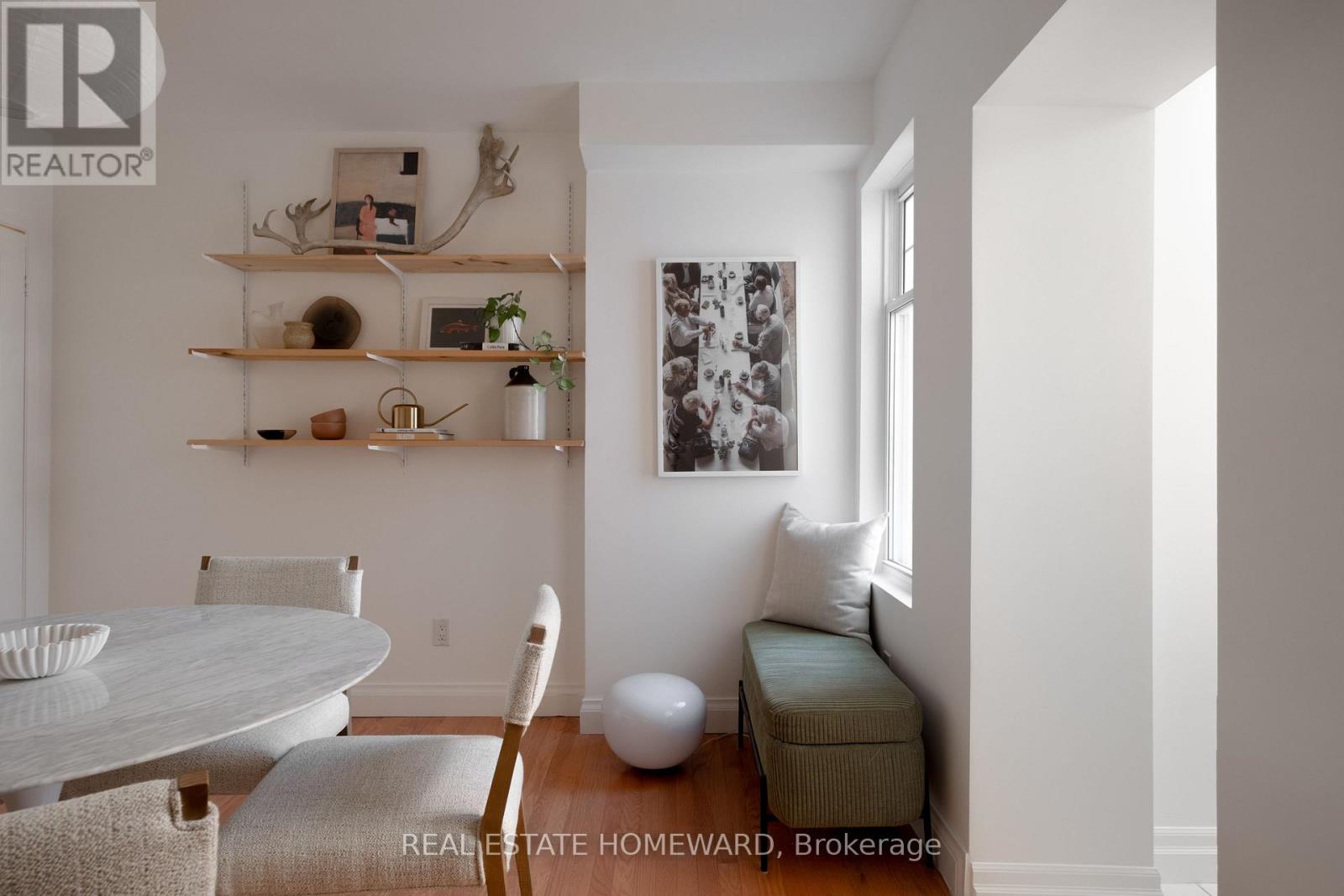 52 Balfour Avenue, Toronto, Ontario  M4C 1T6 - Photo 11 - E13037952