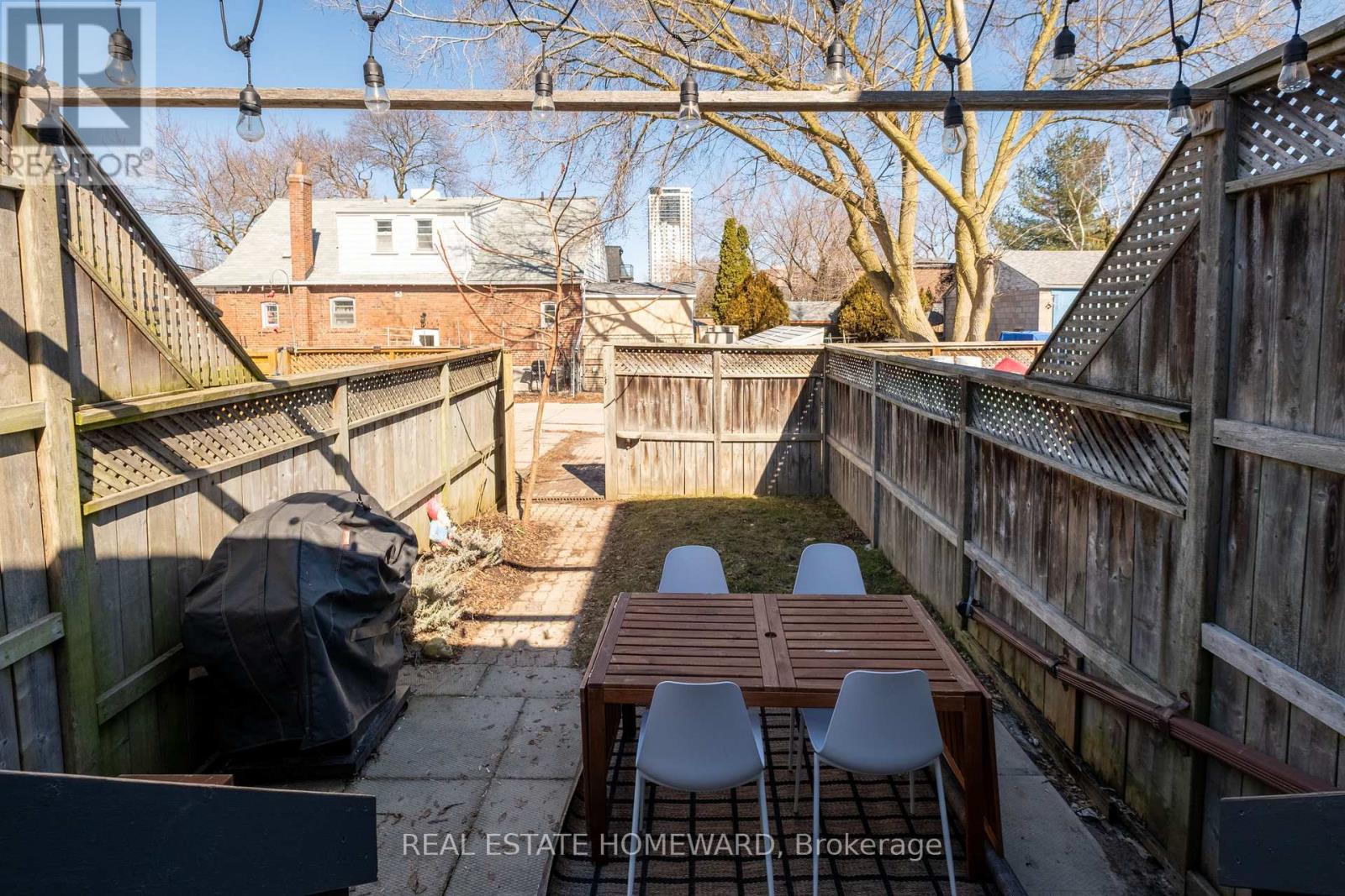 52 Balfour Avenue, Toronto, Ontario  M4C 1T6 - Photo 33 - E13037952
