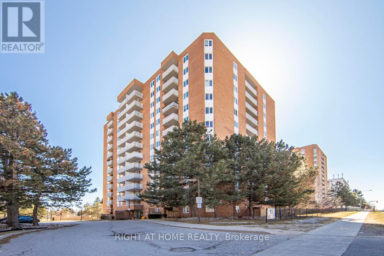 204 - 15 SEWELLS ROAD, Toronto, Ontario