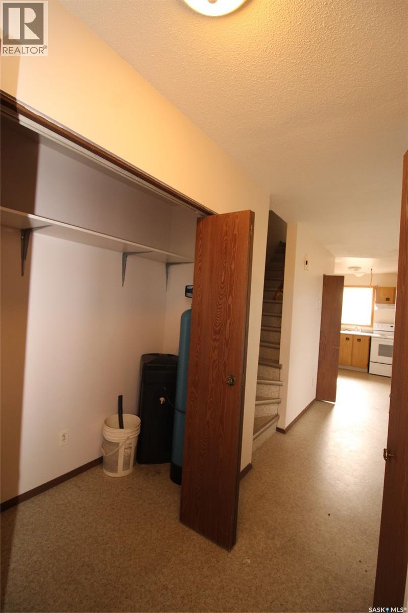 310-320 Railway Avenue W, Val Marie, Saskatchewan  S0N 2T0 - Photo 12 - SK033796