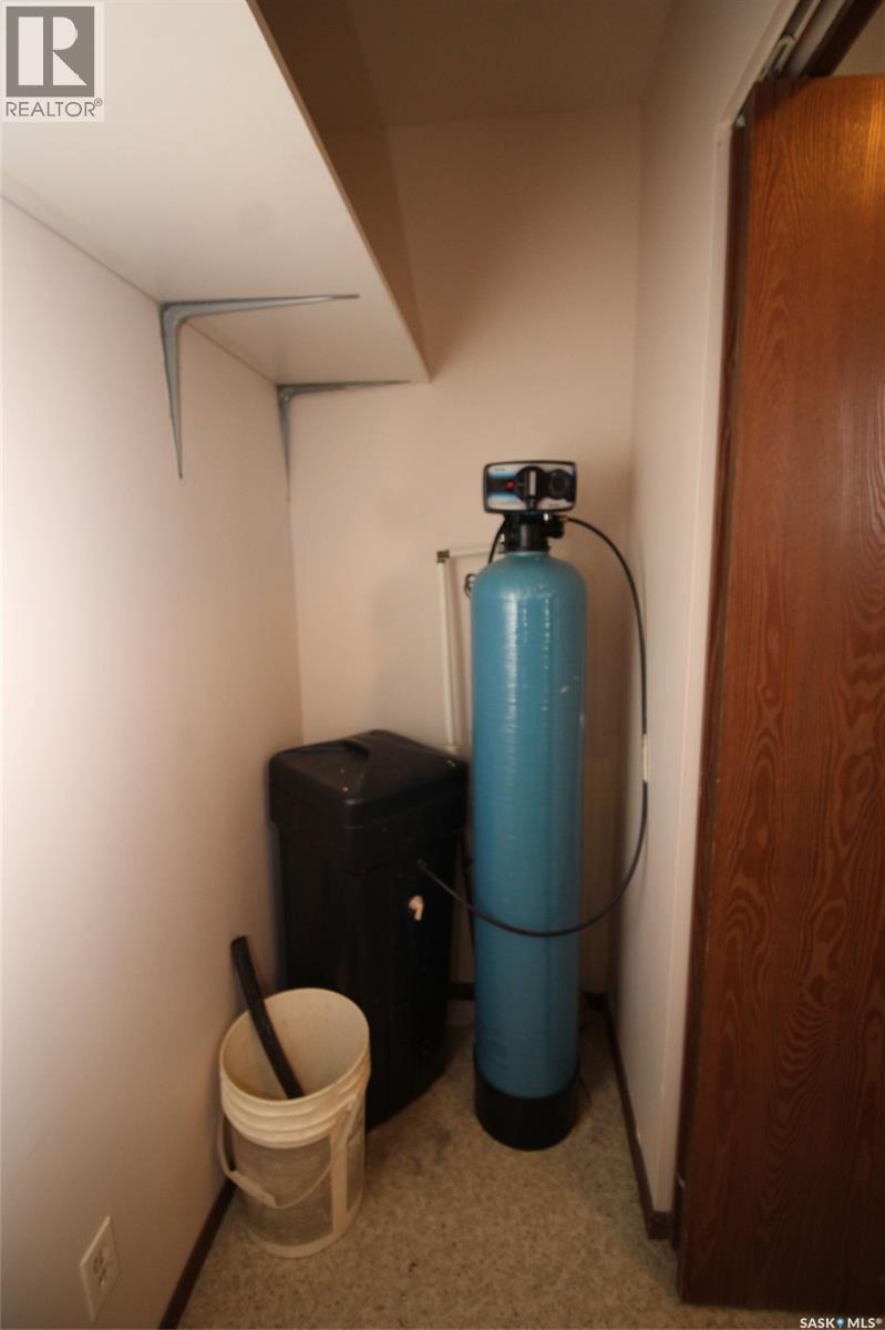 310-320 Railway Avenue W, Val Marie, Saskatchewan  S0N 2T0 - Photo 13 - SK033796