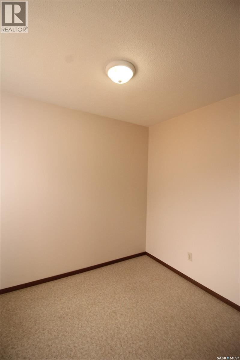 310-320 Railway Avenue W, Val Marie, Saskatchewan  S0N 2T0 - Photo 32 - SK033796