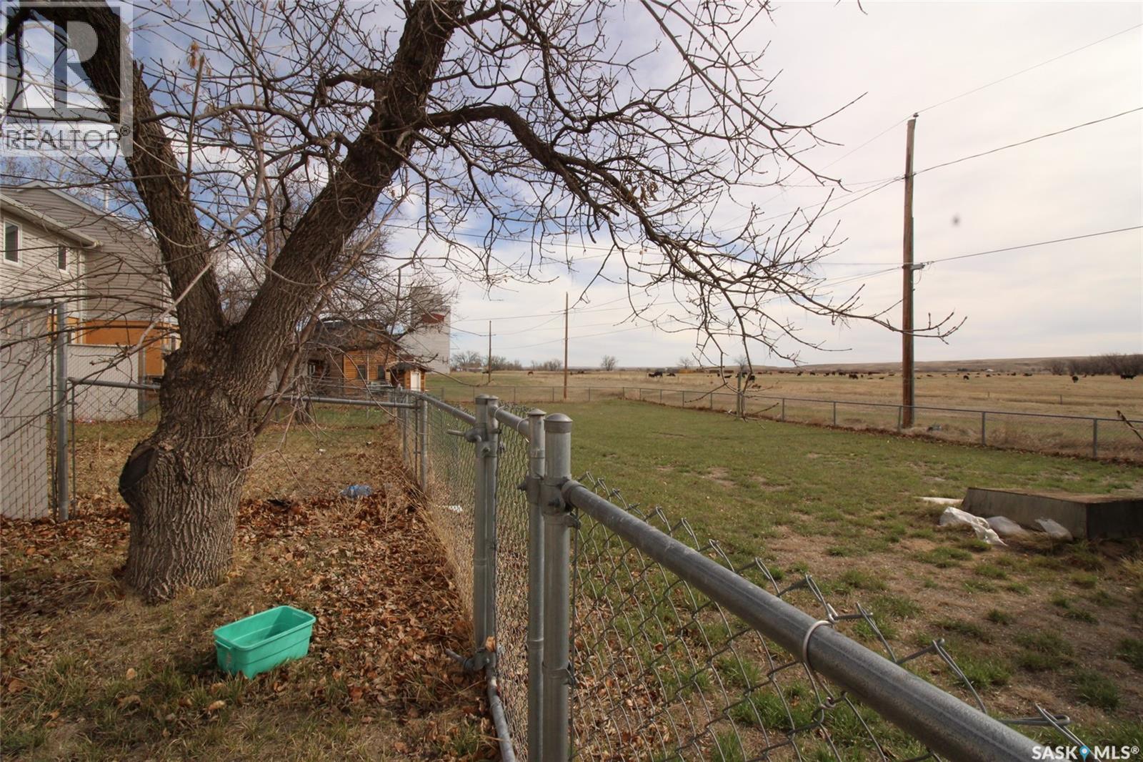 310-320 Railway Avenue W, Val Marie, Saskatchewan  S0N 2T0 - Photo 36 - SK033796