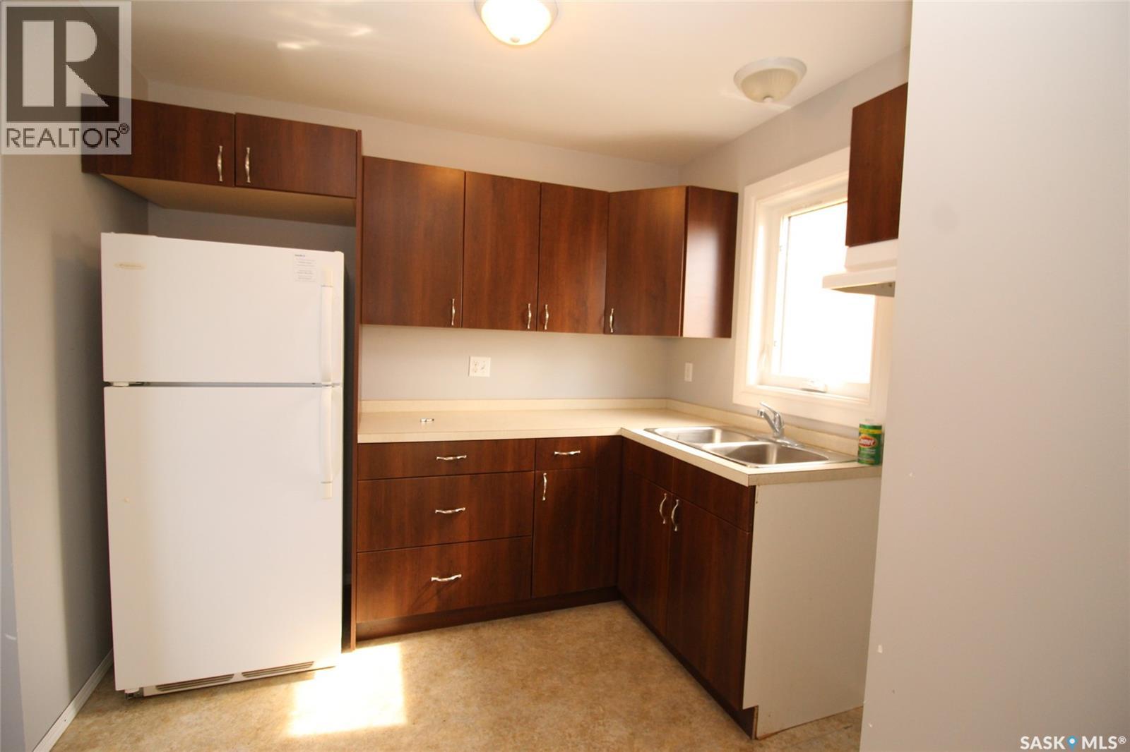 310-320 Railway Avenue W, Val Marie, Saskatchewan  S0N 2T0 - Photo 4 - SK033796