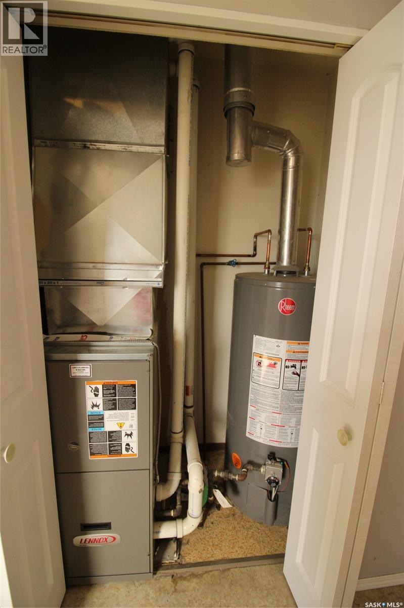 310-320 Railway Avenue W, Val Marie, Saskatchewan  S0N 2T0 - Photo 45 - SK033796