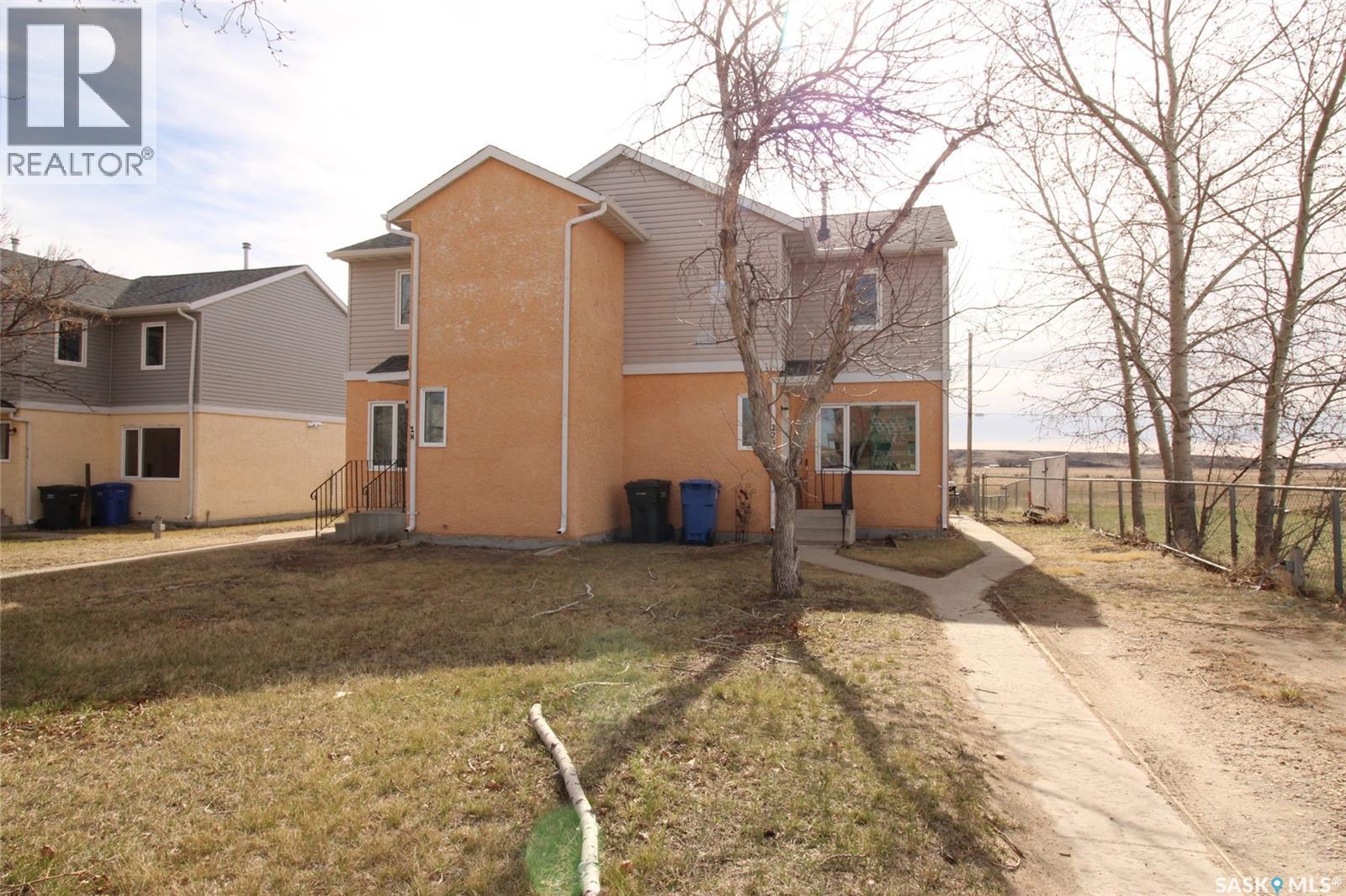 310-320 Railway Avenue W, Val Marie, Saskatchewan  S0N 2T0 - Photo 6 - SK033796