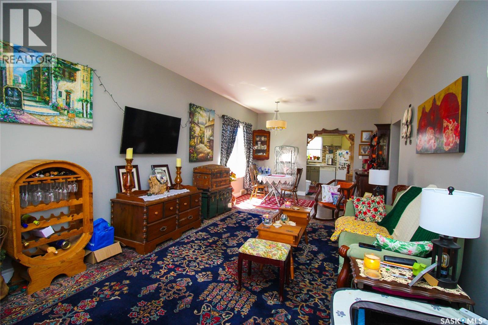 531 1st Street E, Shaunavon, Saskatchewan  S0N 2M0 - Photo 3 - SK033792