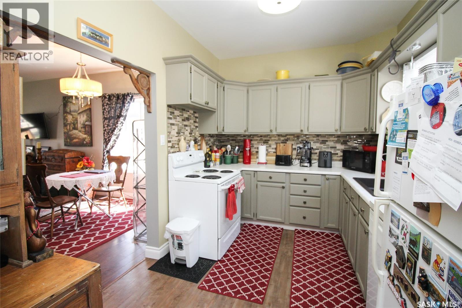 531 1st Street E, Shaunavon, Saskatchewan  S0N 2M0 - Photo 4 - SK033792