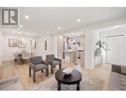107 BAYVIEW PARKWAY, Newmarket, Ontario