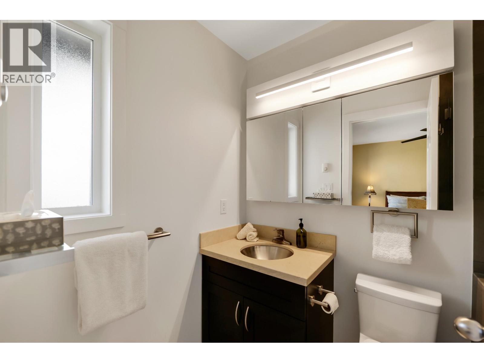 6 1204 Main Street, Squamish, British Columbia  V8B 0S3 - Photo 11 - R3115107