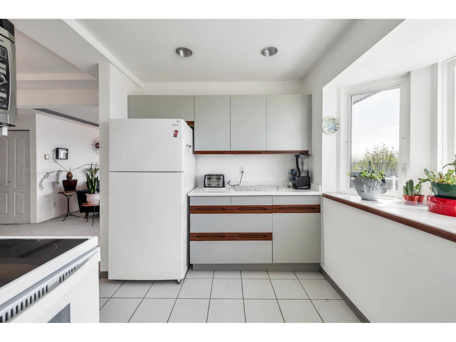 105 15165 Marine Drive, White Rock, British Columbia  V4B 1C5 - Photo 18 - R3114791