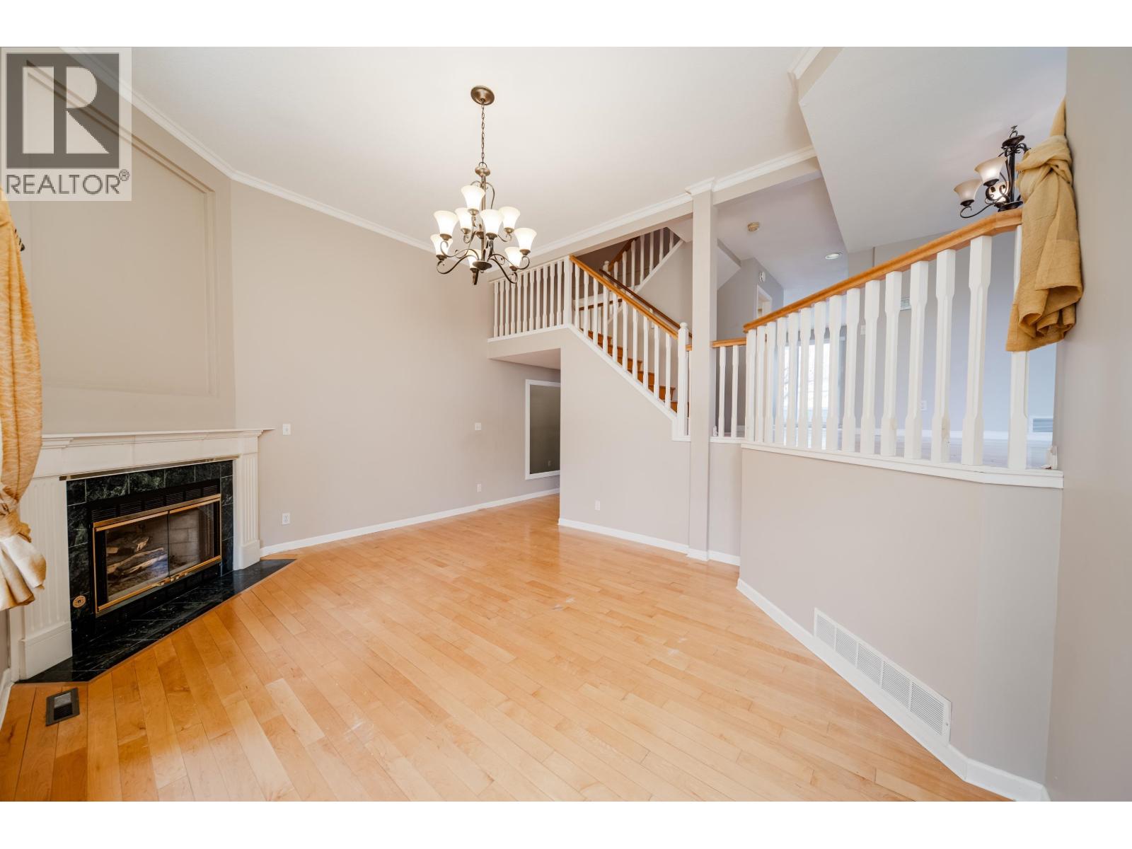 227 Waterleigh Drive, Vancouver, British Columbia  V5X 4T2 - Photo 11 - R3113815