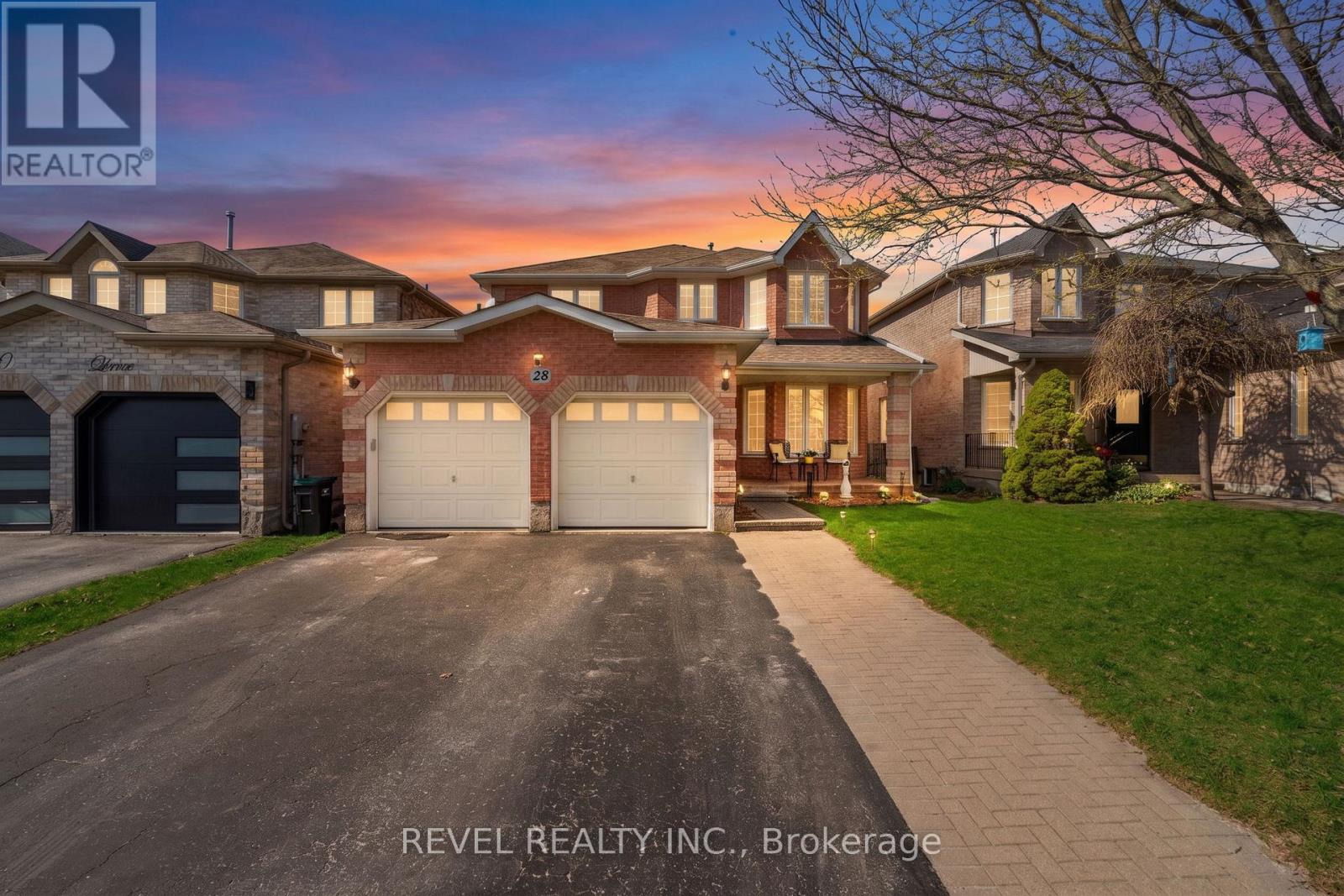 28 DUNNETT DRIVE, Barrie, Ontario