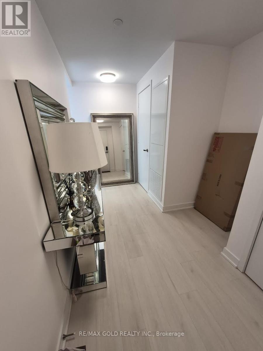 4507 - 3900 CONFEDERATION PARKWAY, Mississauga, Ontario