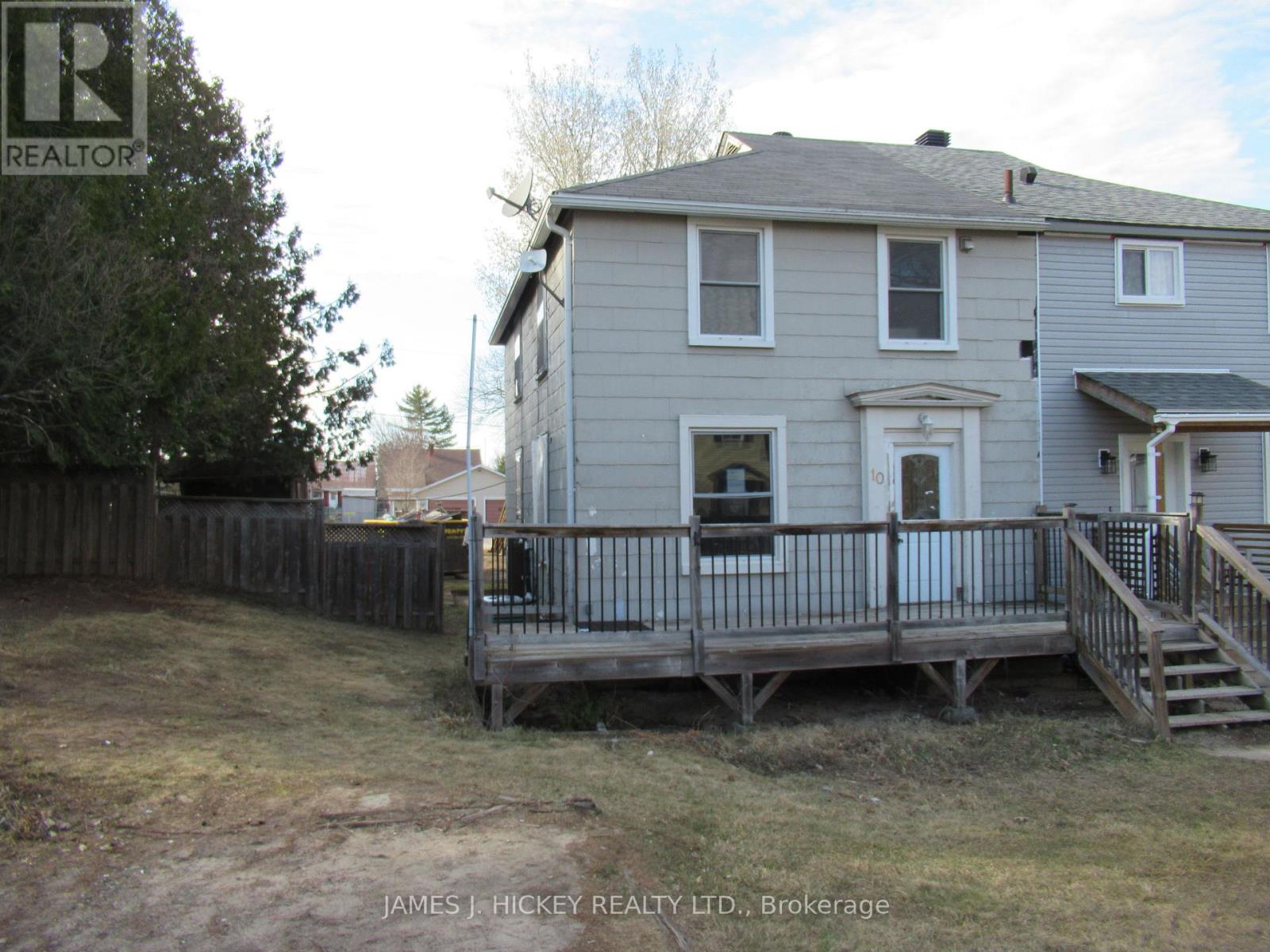 10 IBERVILLE STREET, Deep River, Ontario