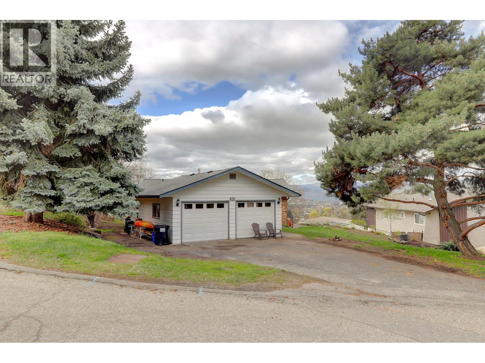 674 Pheasant Road, Vernon, British Columbia  V1B 3B1 - Photo 2 - 10383921