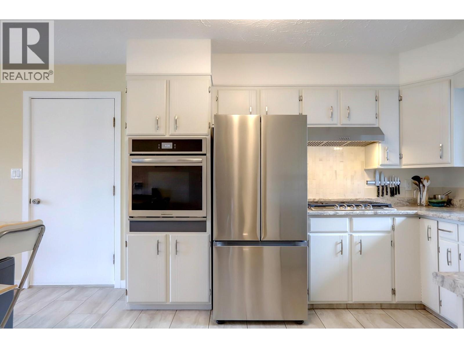 674 Pheasant Road, Vernon, British Columbia  V1B 3B1 - Photo 8 - 10383921