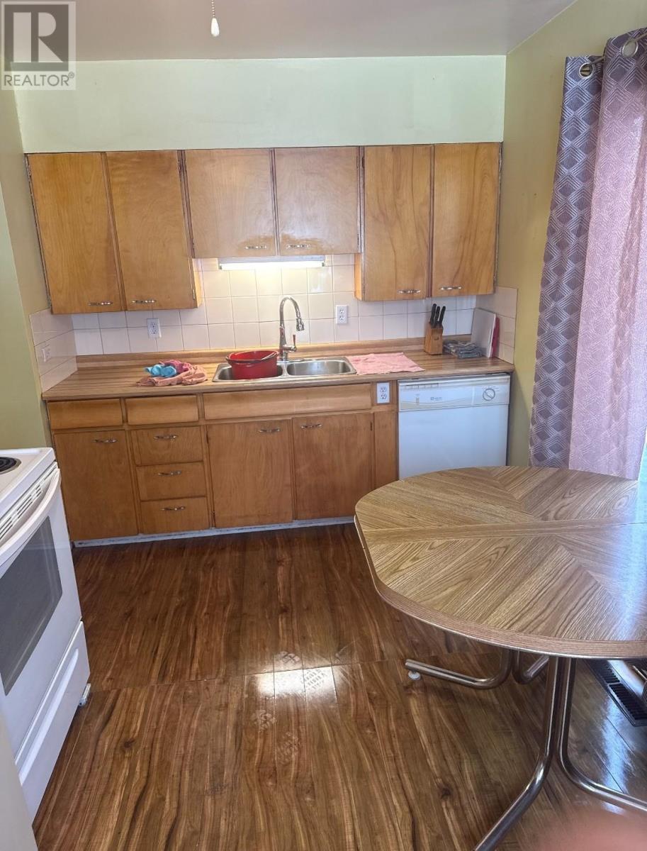 28 Warbler Drive, Manitouwadge, Ontario  P0T 2C0 - Photo 8 - TB2600668